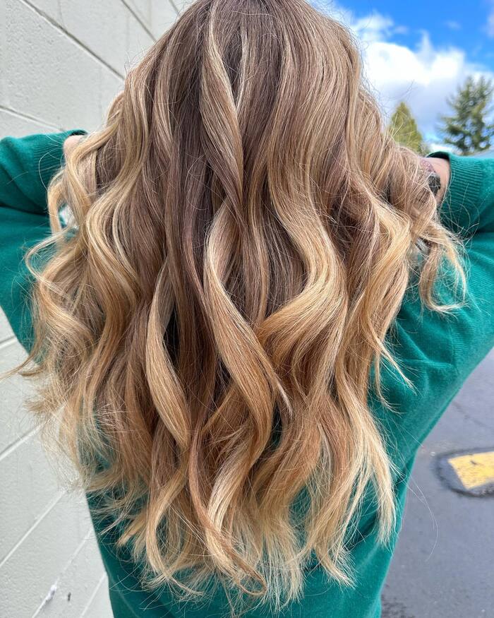 Honey blonde balayage on brown hair