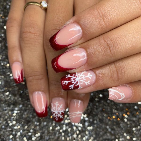 French Christmas Nails