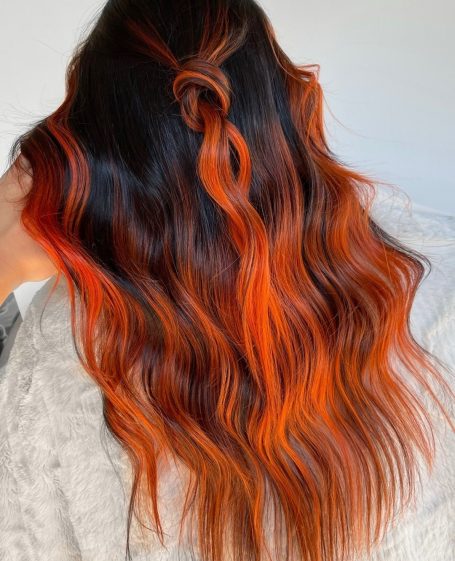 Orangefarbenes Ombre-Haar