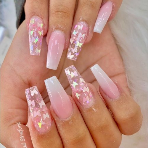 Białe i różowe paznokcie ombre