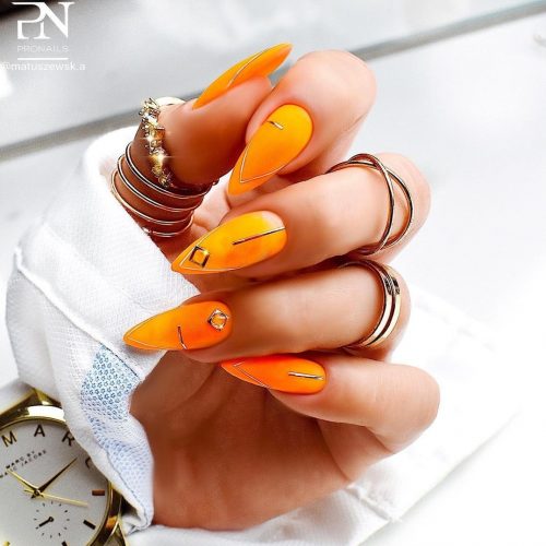 оранжевые миндальные ногти