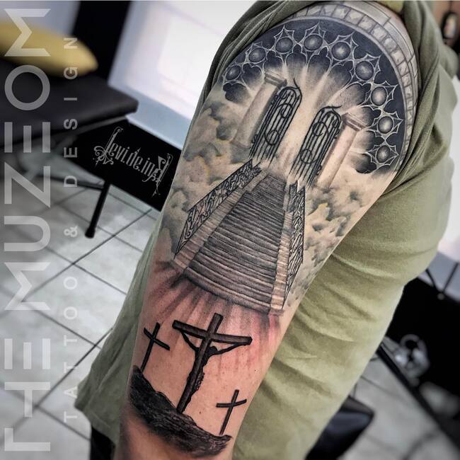 Христианская татуировка на половину рукава