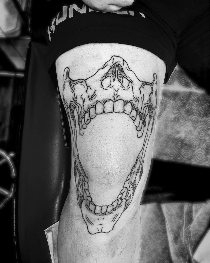 Skull Knee Tattoo