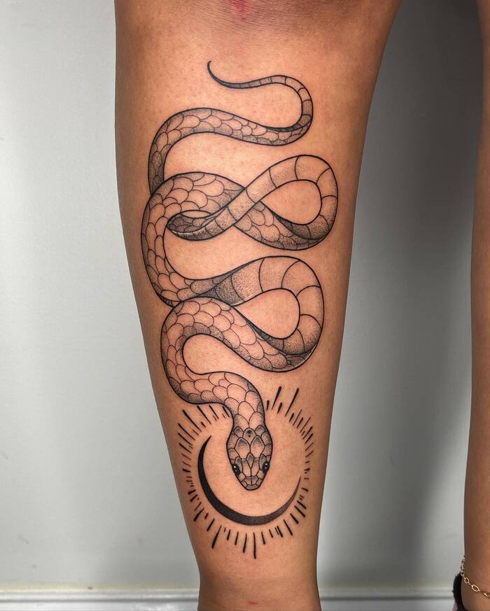 snake tattoo on lag