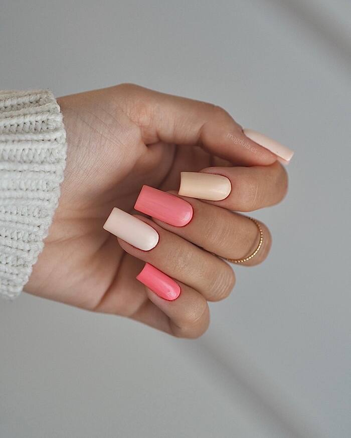 Summer Peach Nails