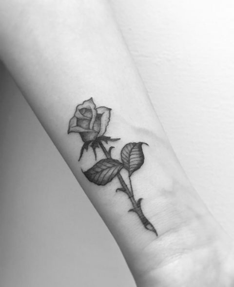 45 Best Rose Tattoos Ideas for Women in 2023 - Design & Meanings