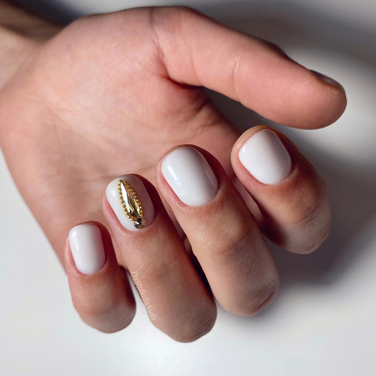 White Nails With Yellow Diamond