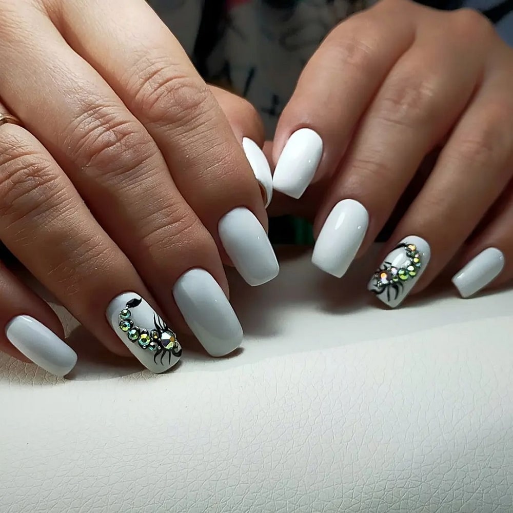 Press-on White Nails With Crystals