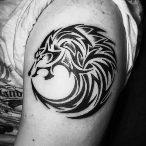 Wikinger-Wolf-Tattoo