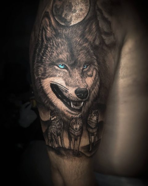 Tatuaż młodego wilka