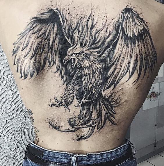 Татуировка на спине с орлом