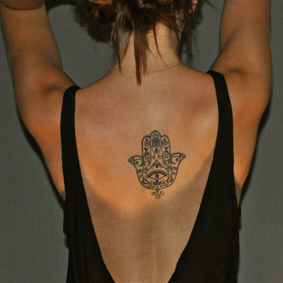 Что символизируют татуировки у девушек?